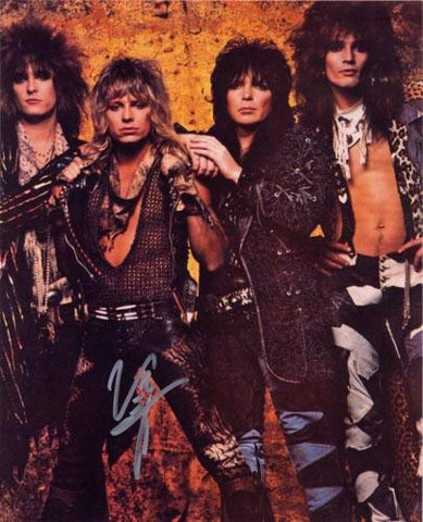 VINCE NEIL SIGNED 16X20 PHOTO MOTLEY CRUE - WITH BAND