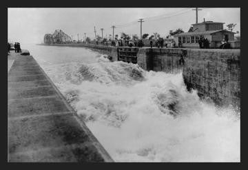 Canadian Lock Accident 28x42 Giclee on Canvas