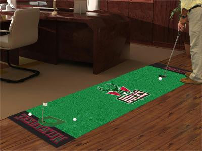 NBA - Milwaukee Bucks Putting Green Runner