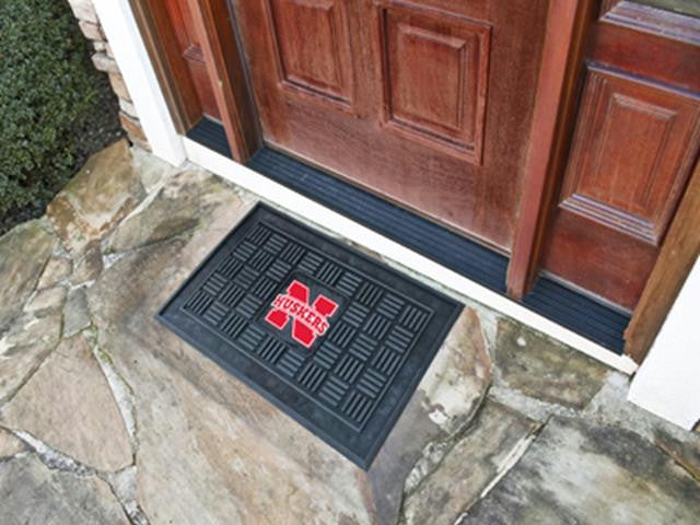 FanMats University of Nebraska Medallion Door Mat