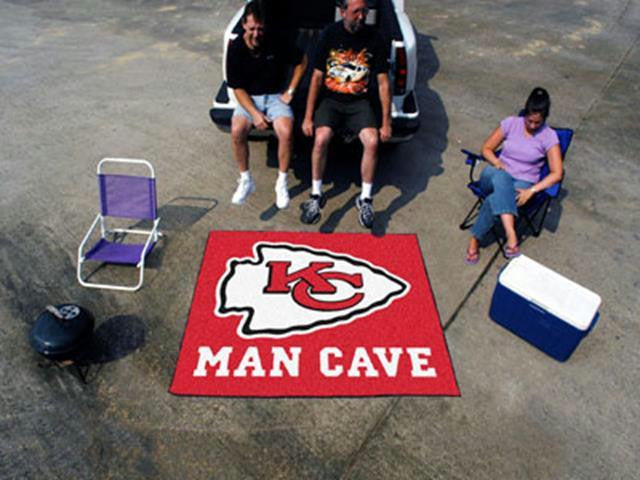 FanMats  NFL - Kansas City Chiefs Man Cave Tailgater Rug 60x72