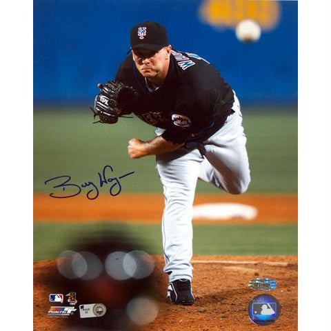 Billy Wagner Away Pitching vs. Atlanta 8x10 Photo (MLB Auth)