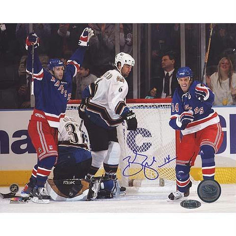 Brendan Shanahan Celebrates Career Goal 600 8x10