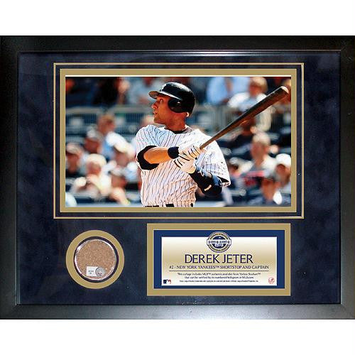 Derek Jeter 2009 Yankees Mini Dirt Collage