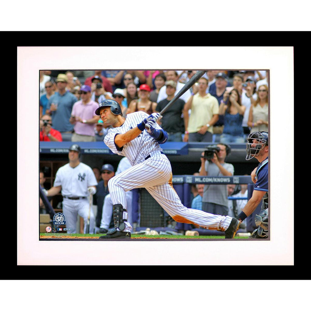 Derek Jeter Horizontal 3000th Hit 16x20 Framed Photo (Image 1)