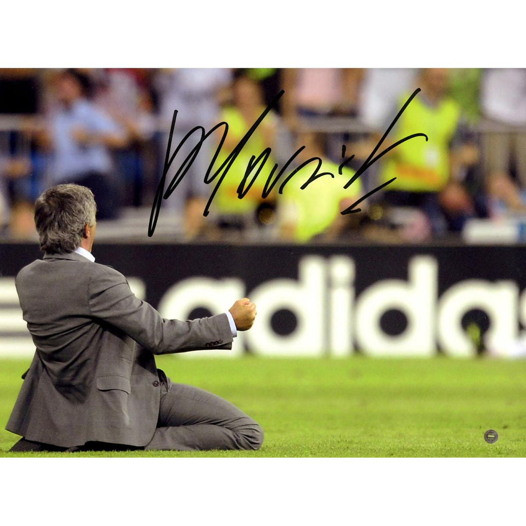 Jose Mourinho On Knees Signed Inter Milan 12x16 Photo: Champions League winners (Icons Auth & Third Party Holo)