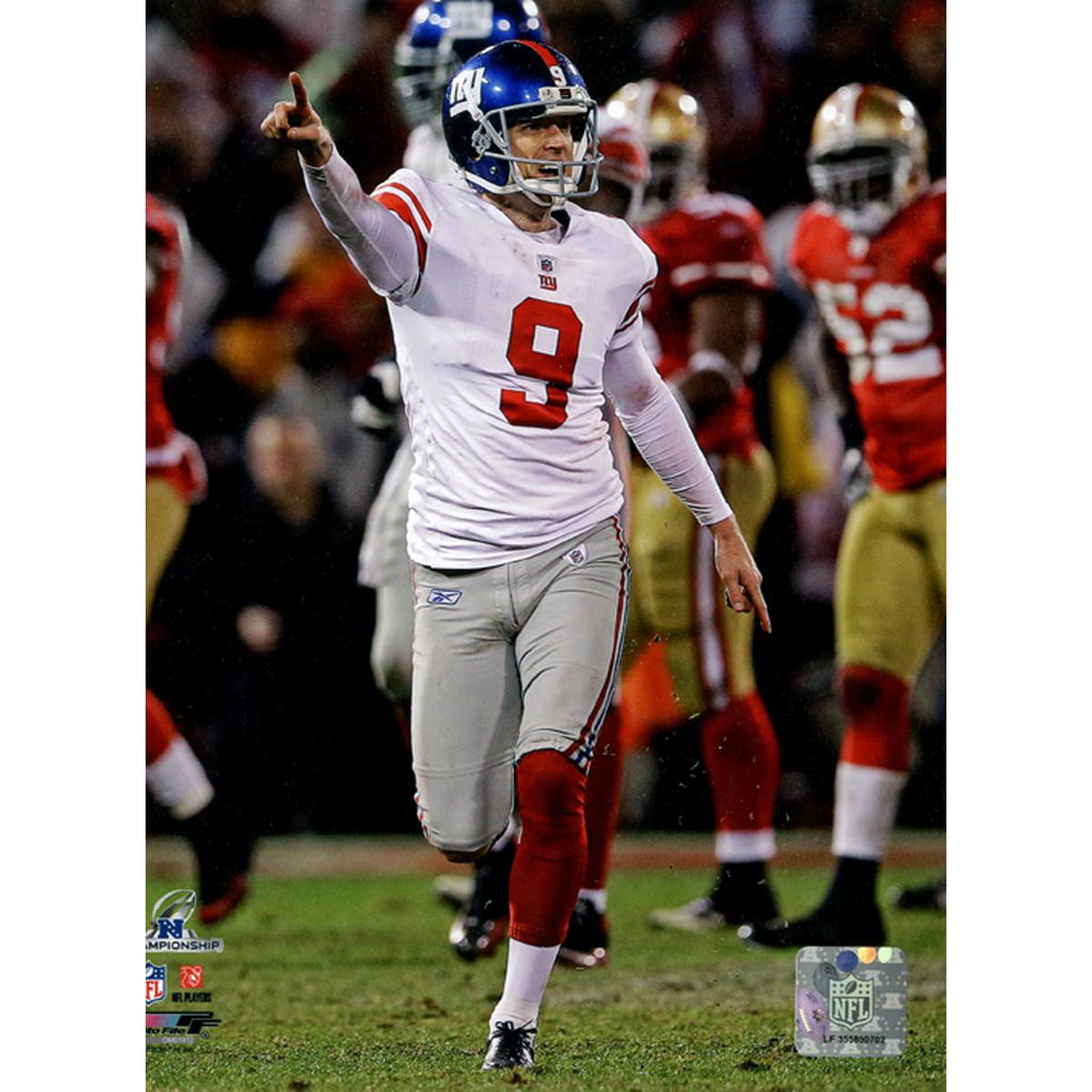 Lawrence Tynes Celebrating vs San Francisco 8x10 Photo