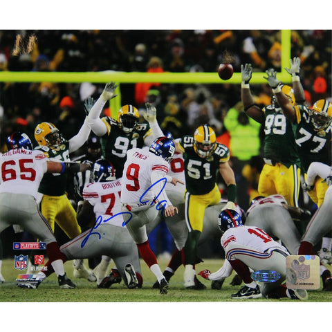 Lawrence Tynes Kick vs Green Bay Horizontal 8x10 Photo