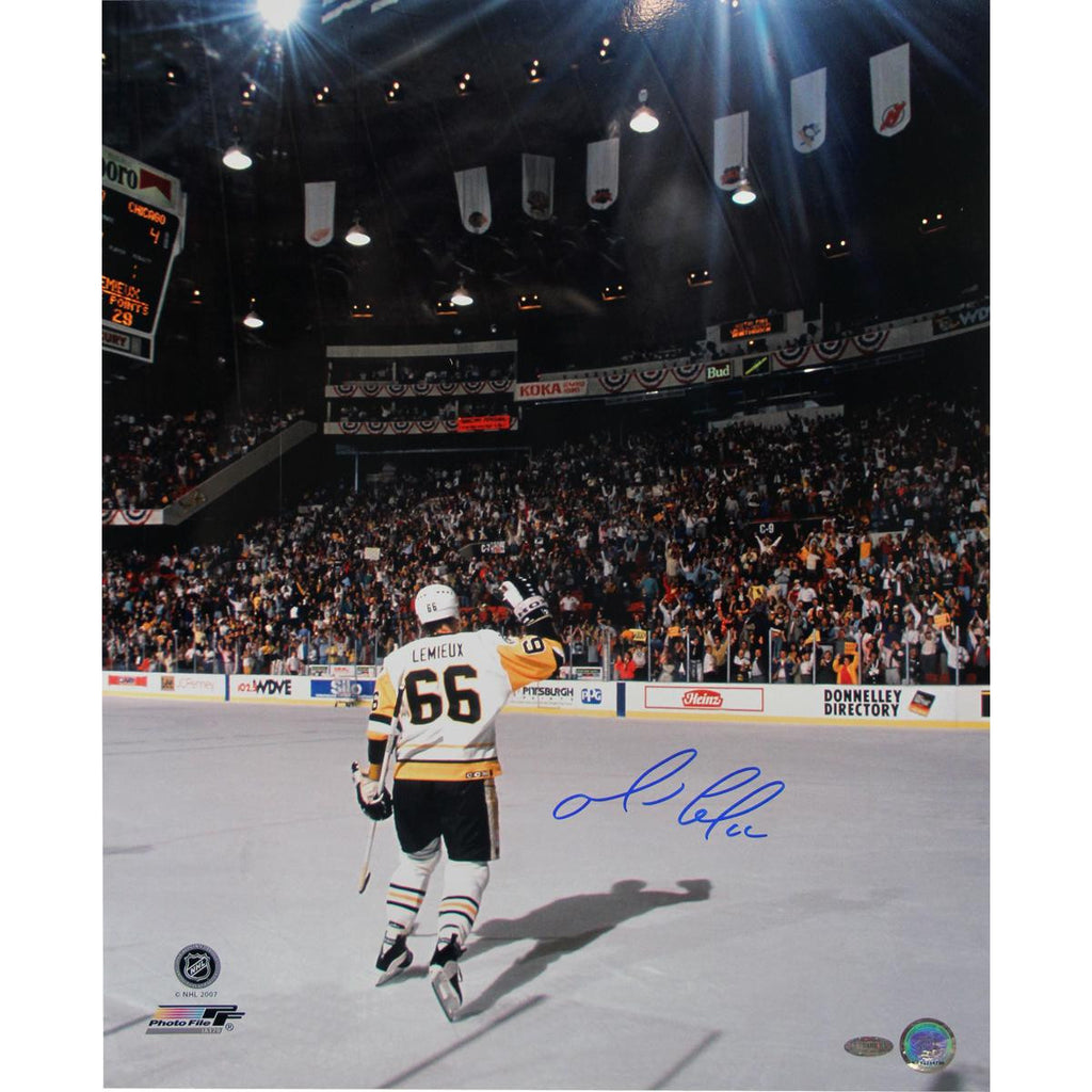 Mario Lemieux Skating Towards Crowd Vertical 16x20 Photo