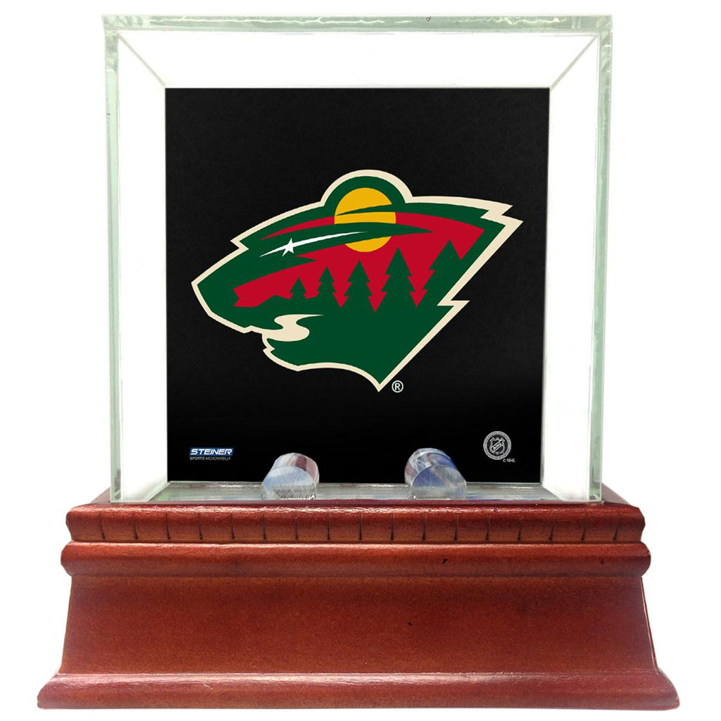 Minnesota Wild Glass Single Puck Case with Team Logo Background