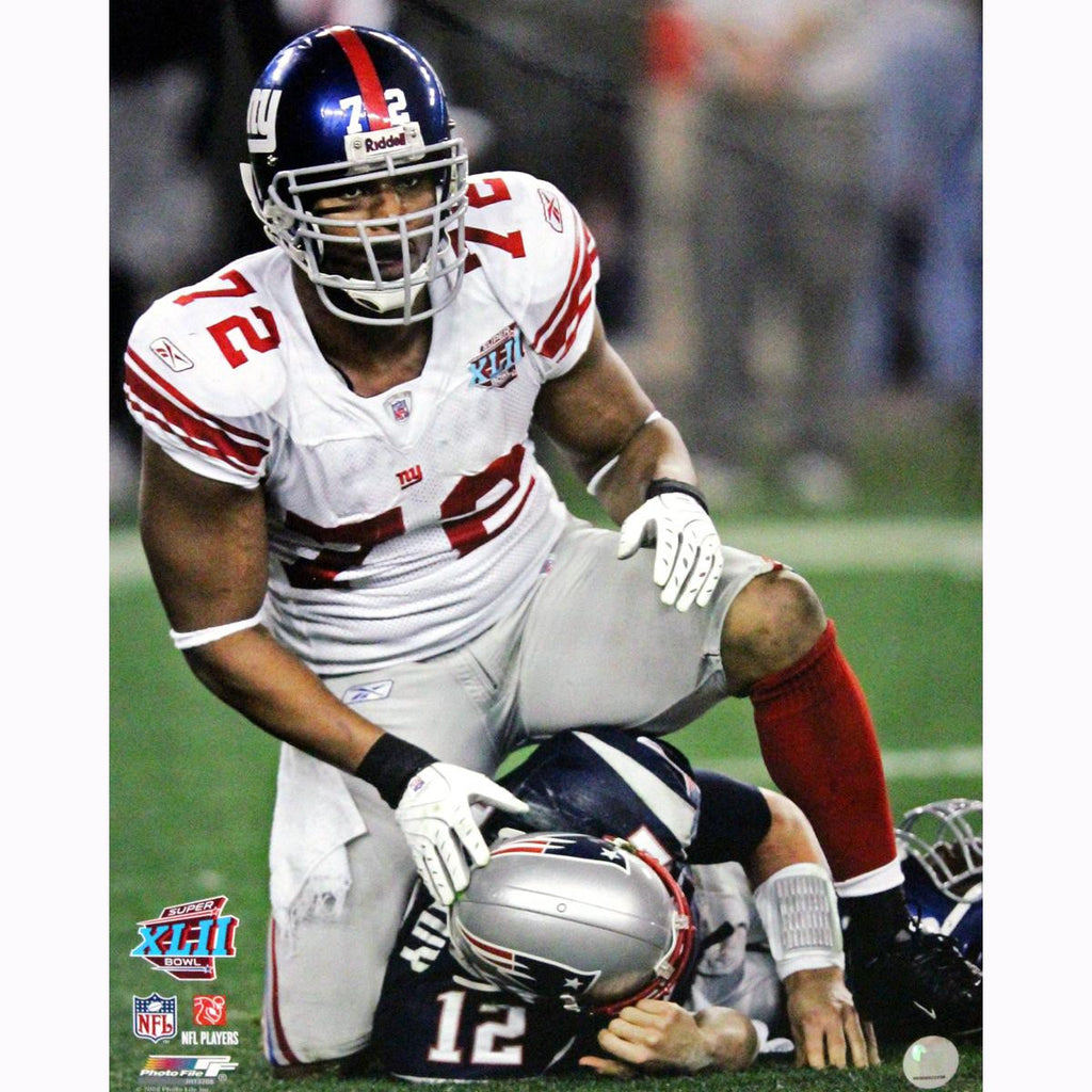 Osi Umenyiora On Top of Brady 16x20 Photo