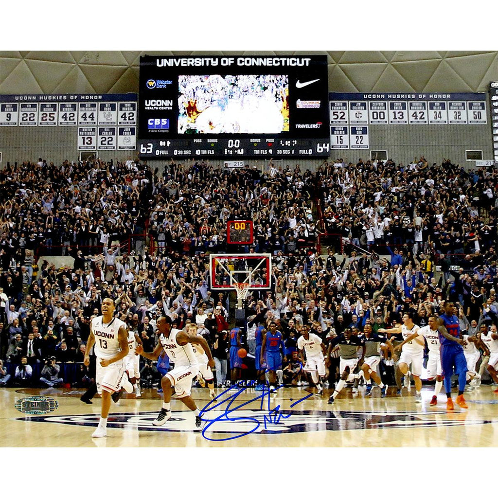 Shabazz Napier Signed Connecticut Huskies Buzzer Beater 8x10 Photo (Signed in Blue)