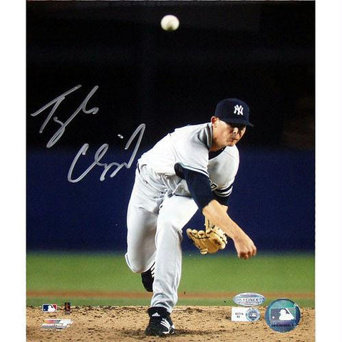 Tyler Clippard Yankees Pitching Vertical Front View 16X20 (MLB Auth)