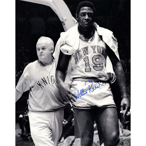 Willis Reed Signed BW 16x20 Photo (Signed in Blue)