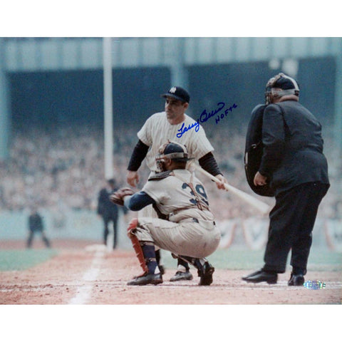 Yogi Berra Turning Towards Catcher 11x14 Horizontal Photo w HOF 72 insc